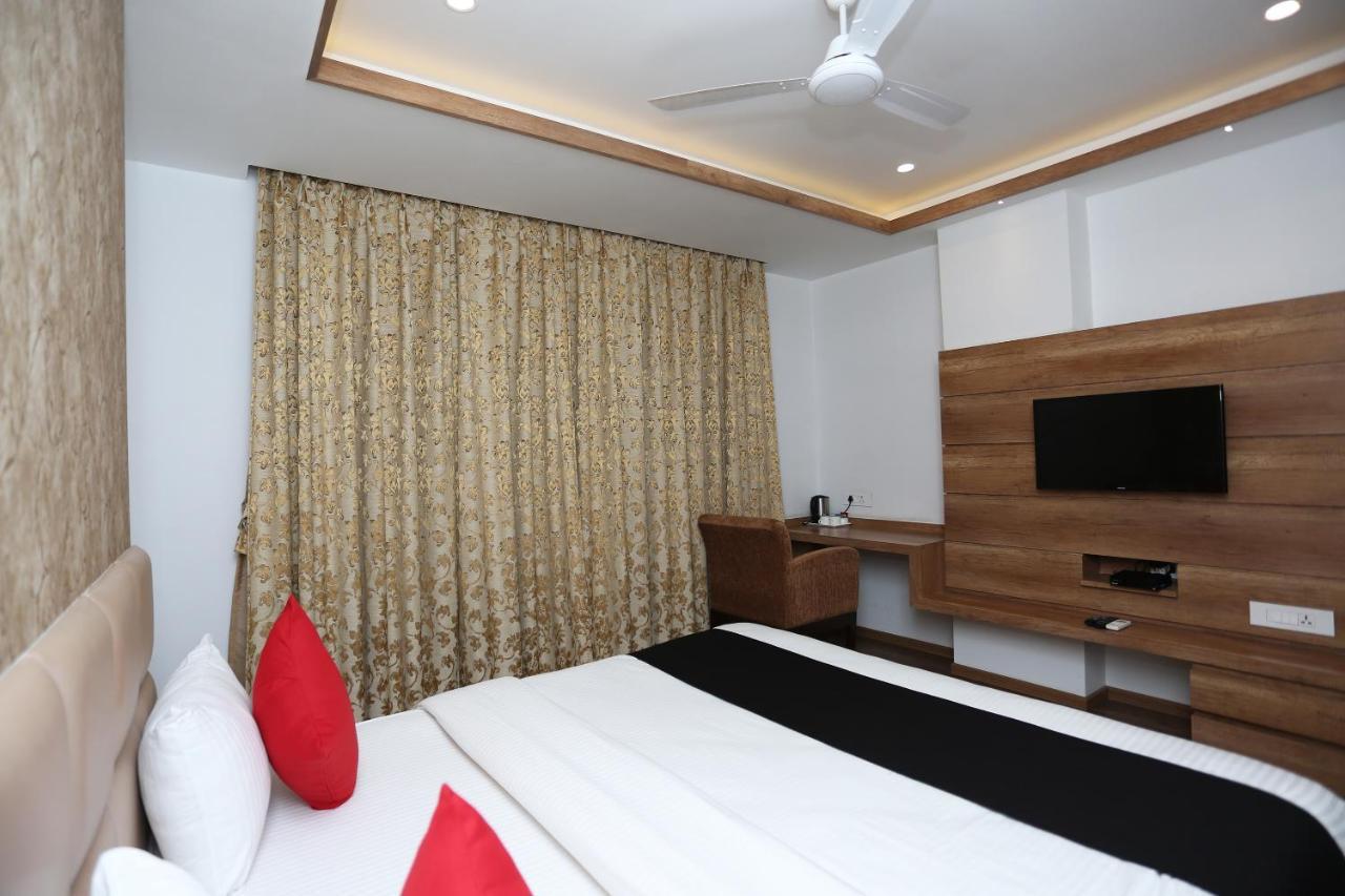 Hotel Yelchiko Waranasi Zewnętrze zdjęcie